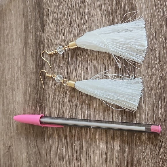White Gold ✨️ Tassel Drop Earrings - Picture 4 of 4